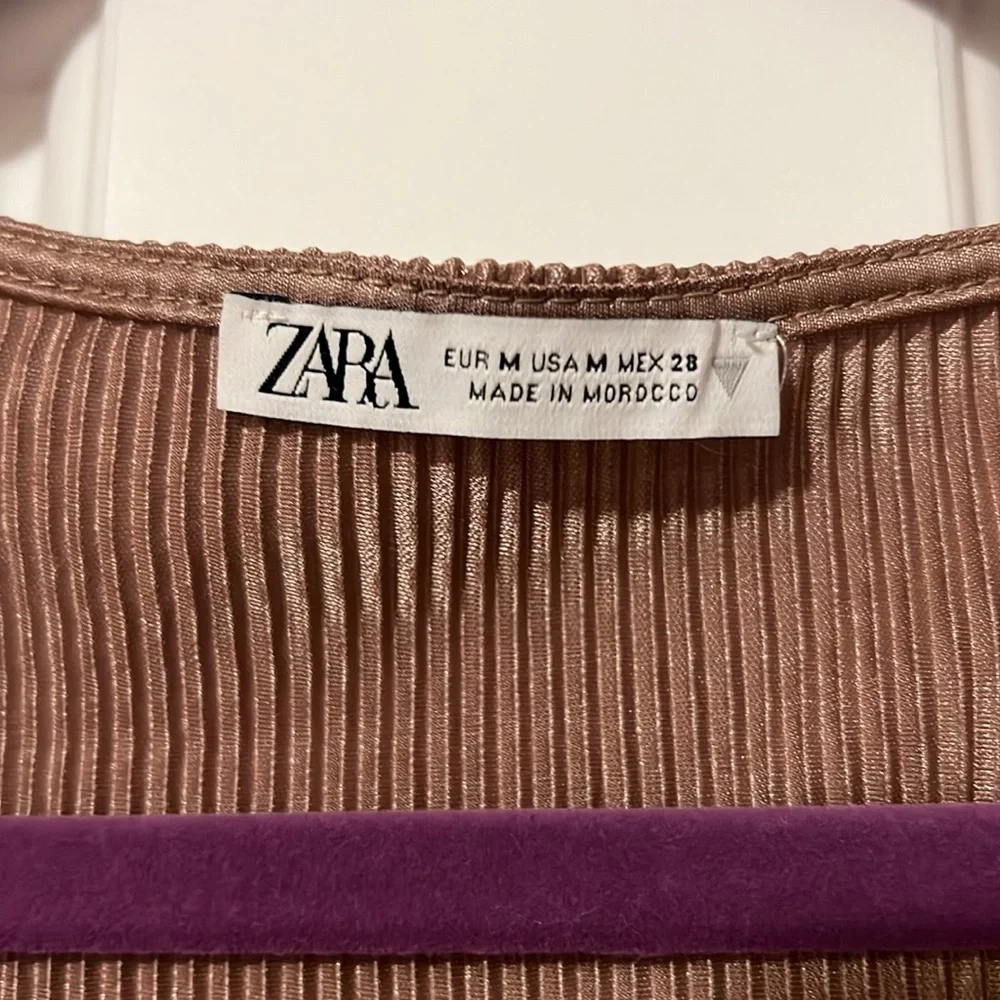ZARA Blouse - Picture 2 of 3